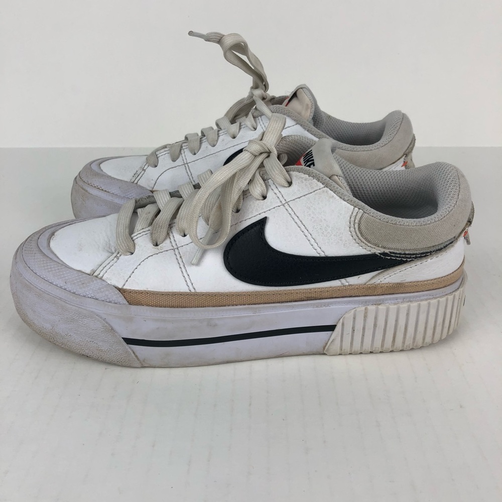 Nike Court Legacy Lift - Women’s Sneakers